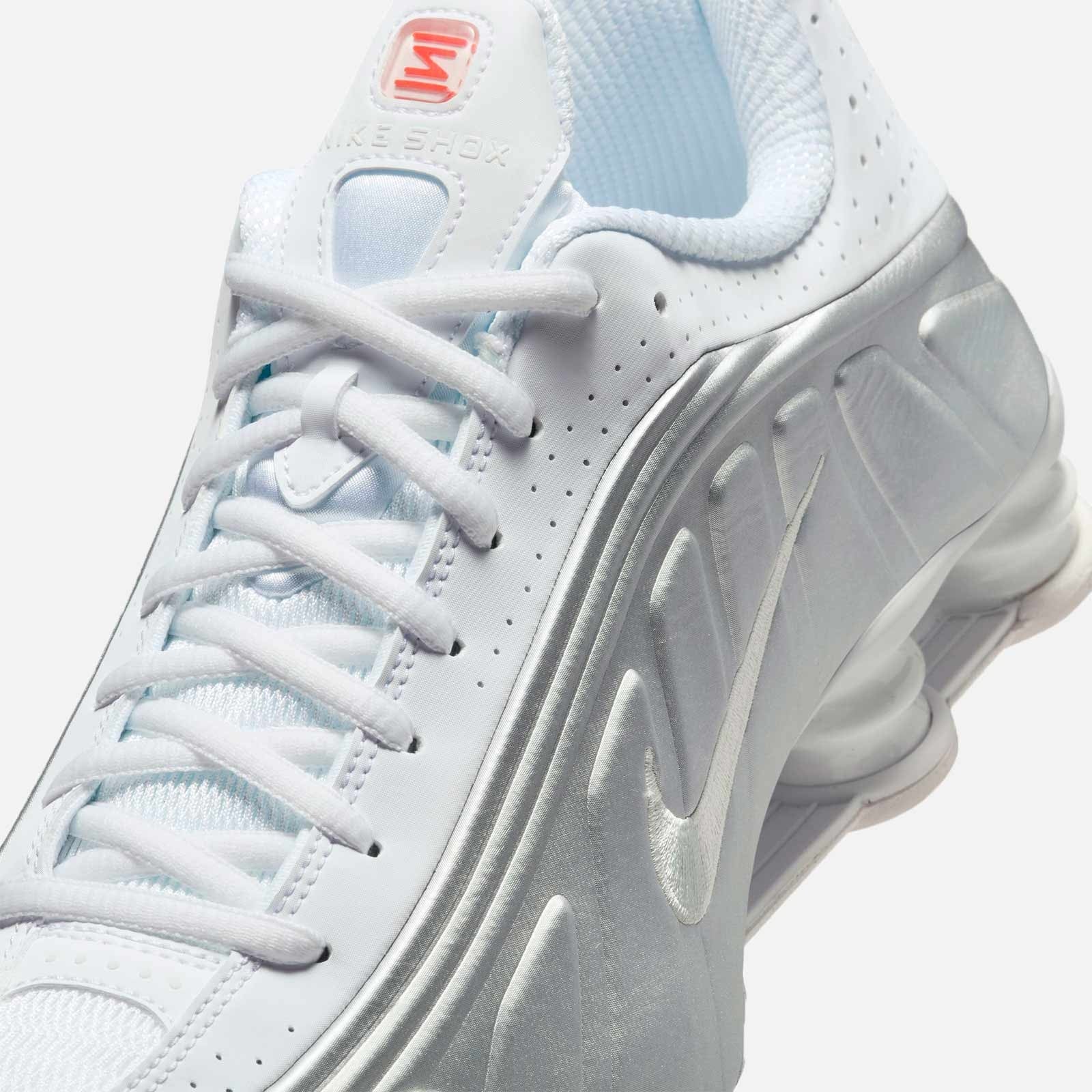 Shox R4 HQ1988 101