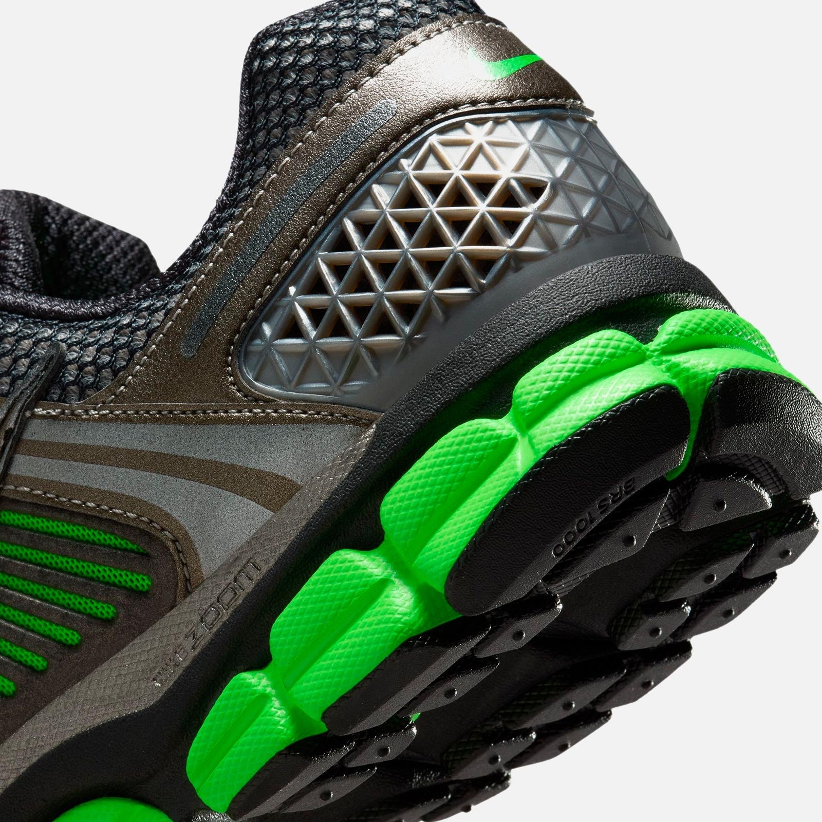 Zoom Vomero 5 SE IB2988 001