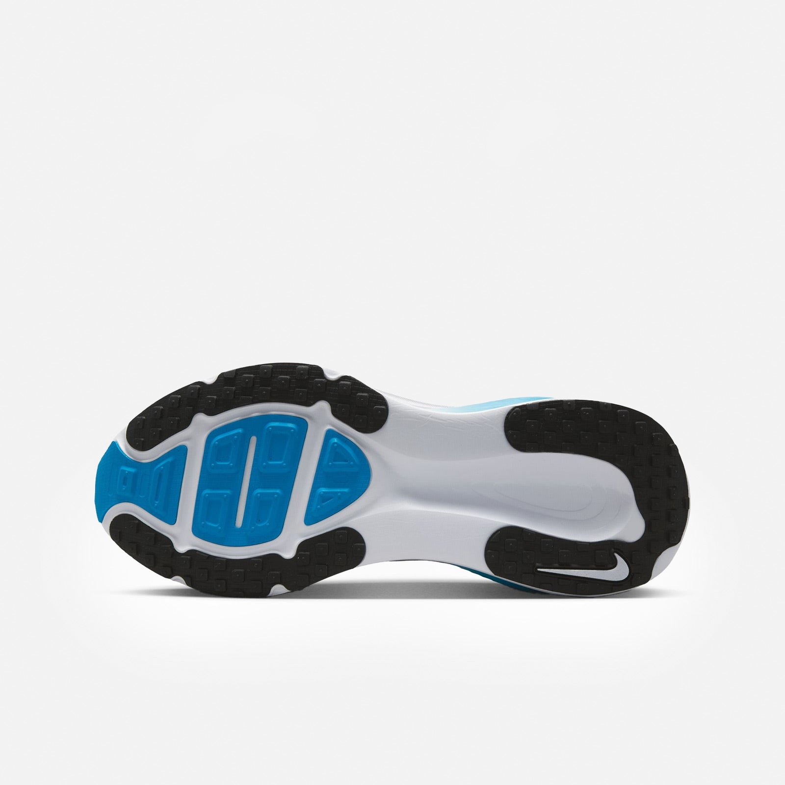 Vomero 18 HM6803 109