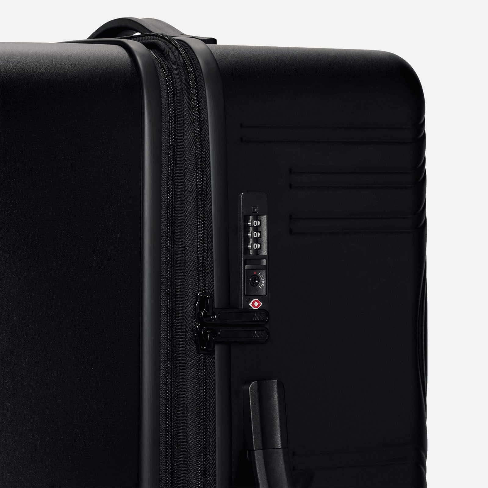 Carry On Luggage 74cm 143L HV8586 010