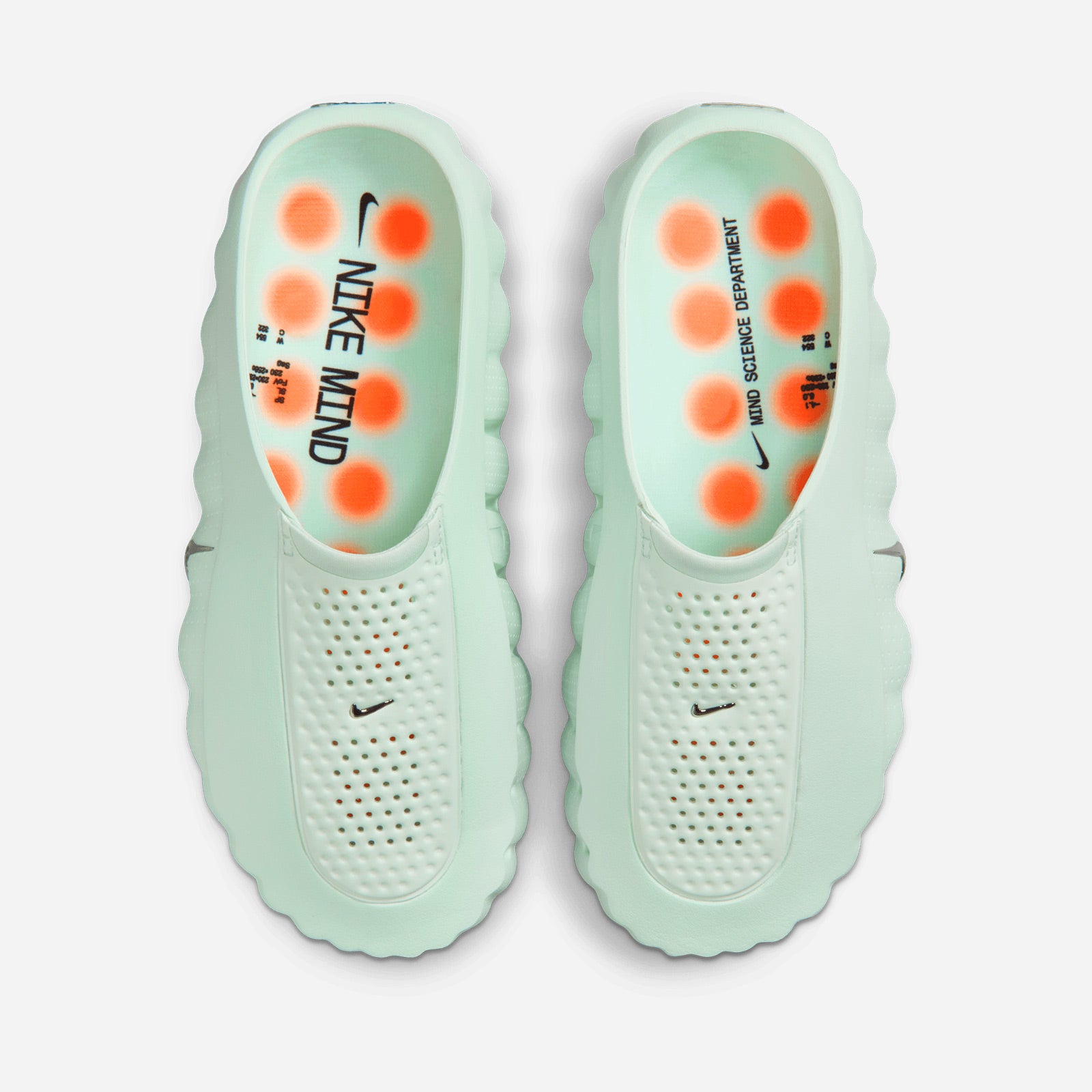 Mind 001 Barely Green HQ4309 300