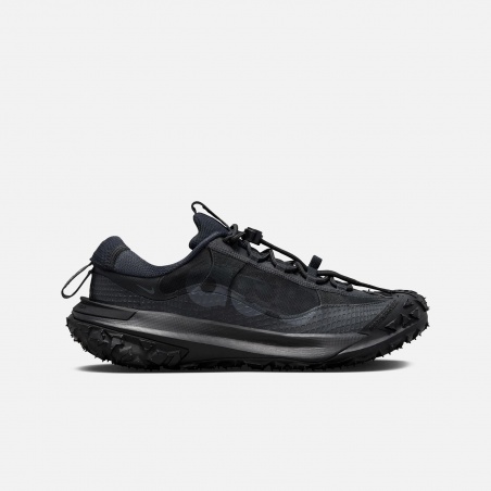 Nike ACG Mountain Fly 2 Low DV7903-002 | 4Elementos