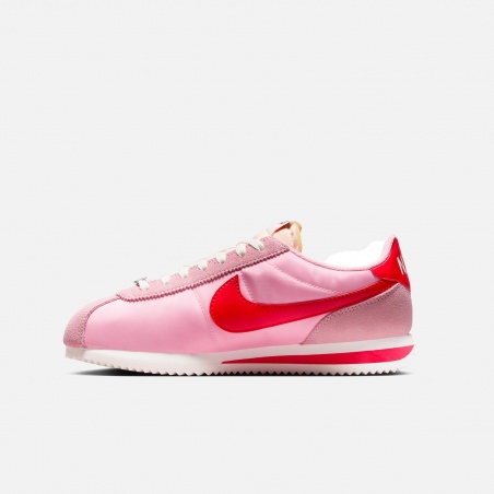 Nike Cortez HF9994-600 | 4Elementos