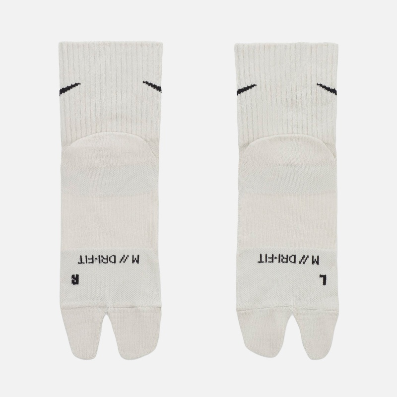 Nike Everyday Plus Lightweight Ankle Split Toe Socks DV9475 072