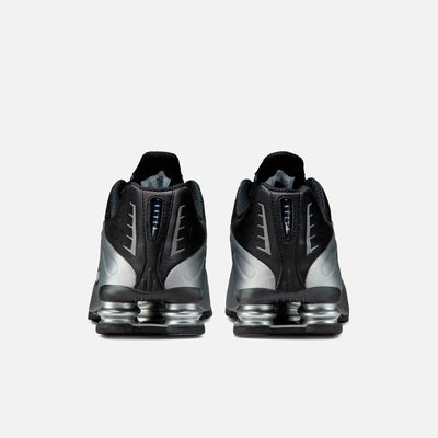 Shox R4 HQ1988 007
