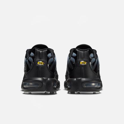 Air Max Plus SE IO0657 001