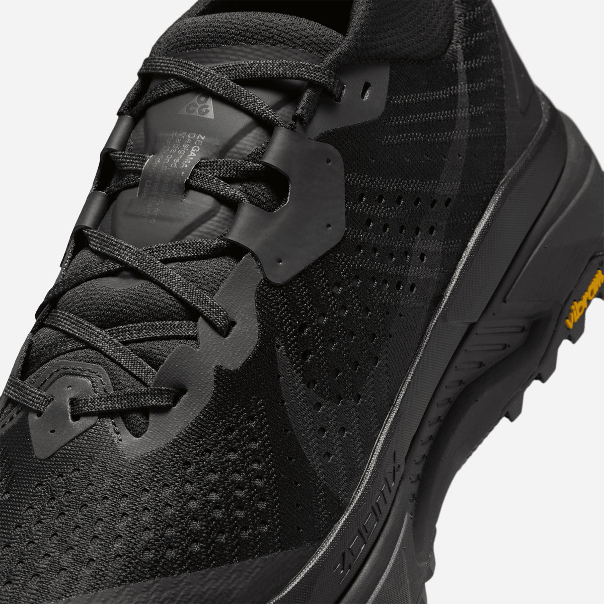 Nike ACG Zegama Trail HV8113-002